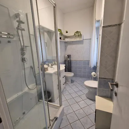 Apartament Da Nonna Santa & Private Parking Rzym